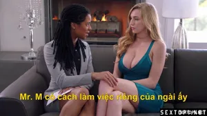 Chị gái trưởng thành thực sự biết cách chơi khi xem phim khiêu dâm