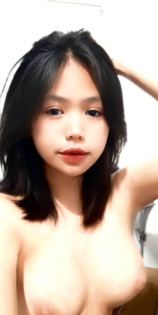 Siêu phẩm anh trai và cô eny suốt ngày nghiện game rồi thủ dâm