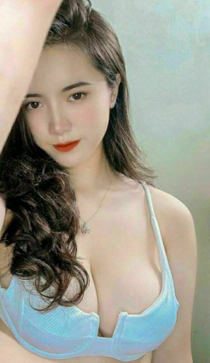 Thích nhìn vợ bị địt để quay tay